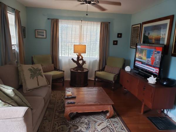 2501 56th St S Unidad Second floor apartment