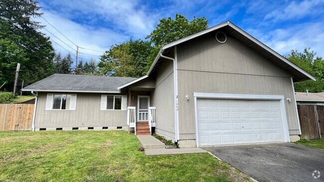 Building Photo - New Inside 3 Bedroom, 2 Full Bath on Corne... Rental