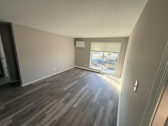 Building Photo - 13444 Euclid Ave