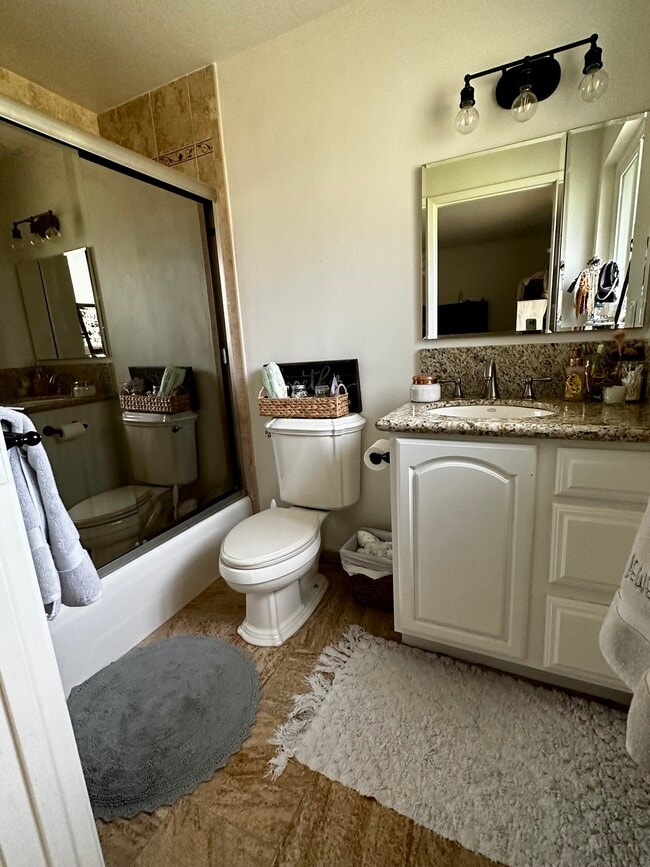 Photo - 825 Banyan Dr