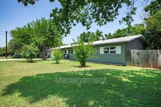 Photo - 2502 Cypress Ln