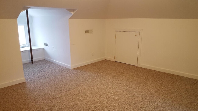 Photo - 1076 College Ave Unit 1076 College Ave  #8