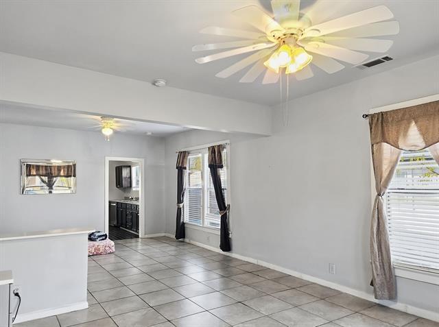 Photo - 823 S Beacon St