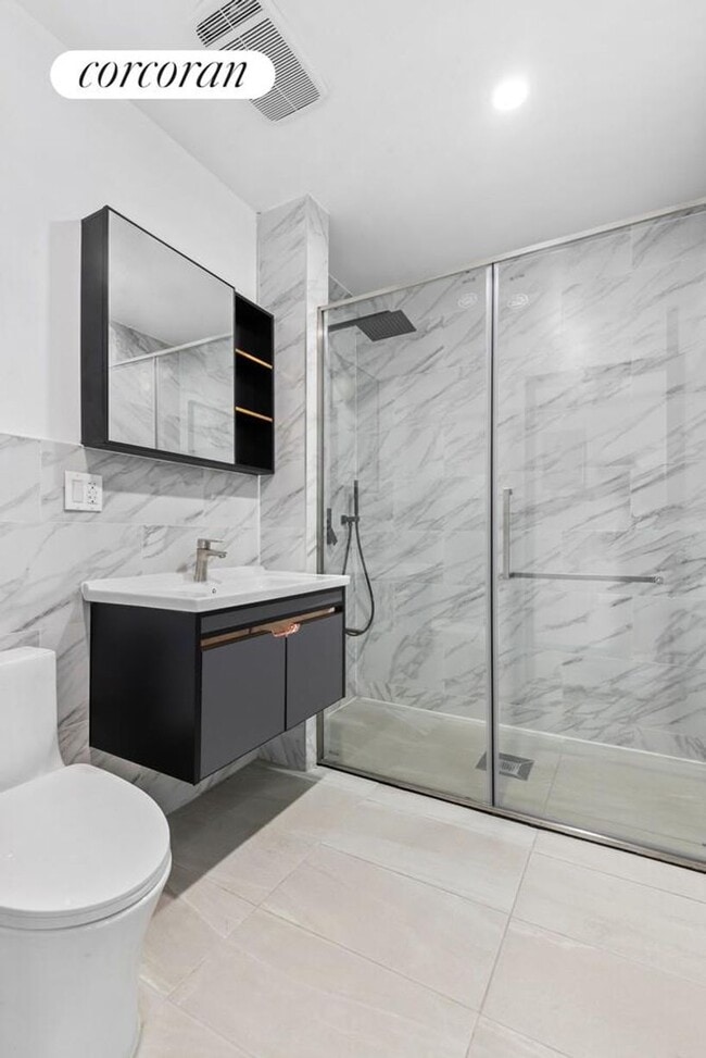 Photo - 4622 Fort Hamilton Pkwy