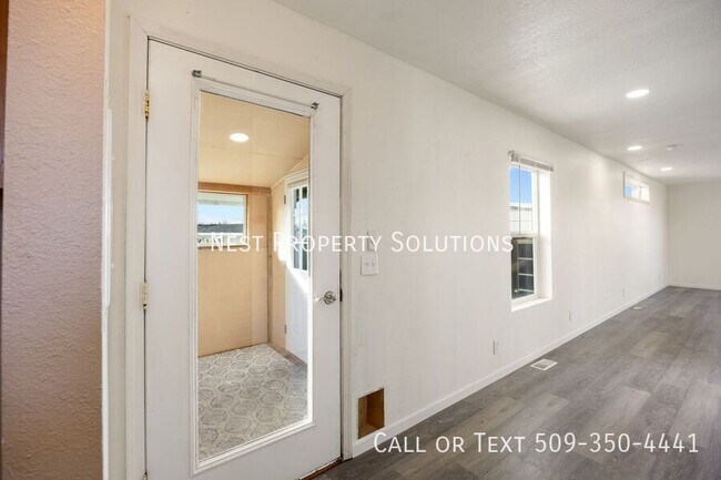 Photo - 20414 11th St NW