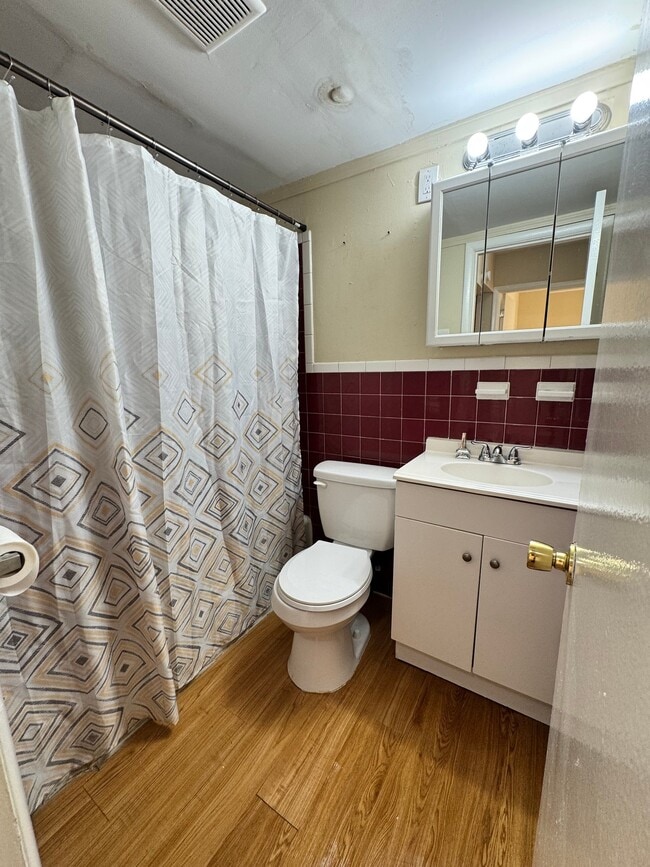 Photo - 1901 E 5th Ave Unit 2