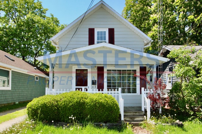 Photo - Move-In Special: $500 Off First Month’s Re...