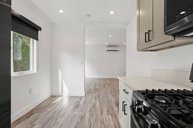 Photo - 2511 Pennsylvania Ave Unit 1