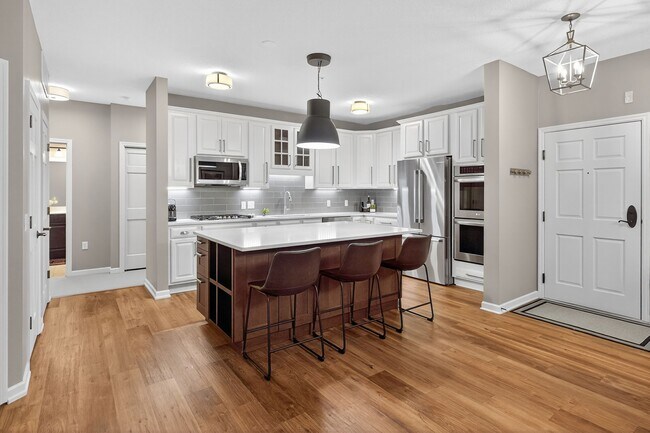 Photo - 5250 Grandview Square Unidad 2201