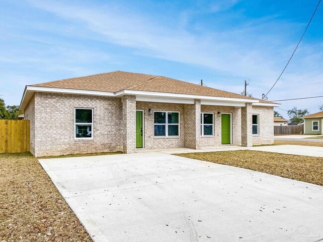 Photo - 440 Hancock Ln