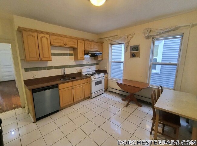 Photo - 19 Newport St Unit 2