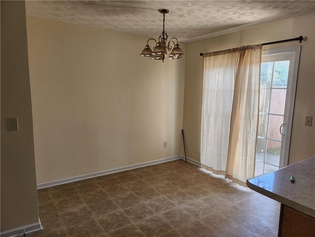 Photo - 2935 Fields Dr