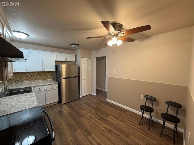 Photo - 3335 Ipswich Ln