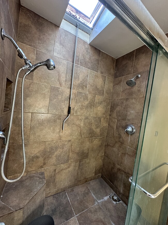 Photo - 2033 N Manning St