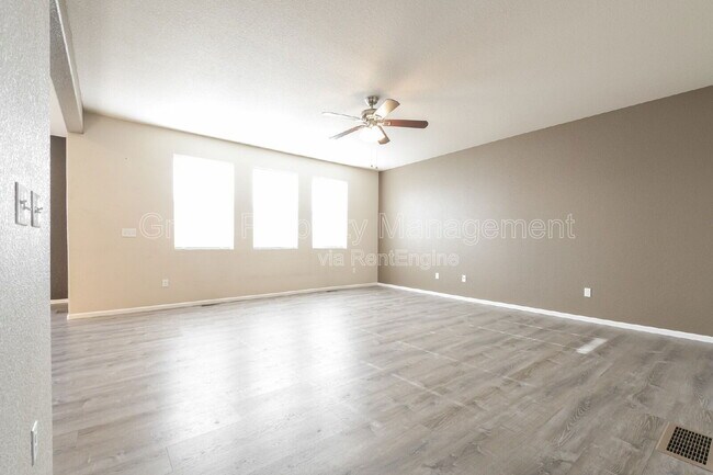 Photo - 510 Dukes Way