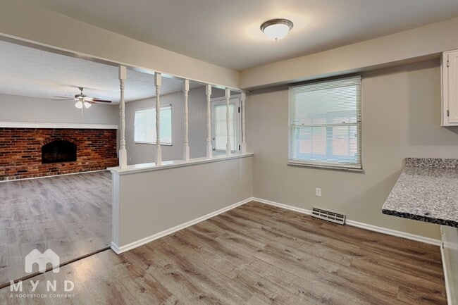 Photo - 1525 Francisco Rd