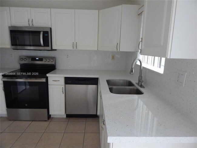 Photo - 8986 W Flagler St