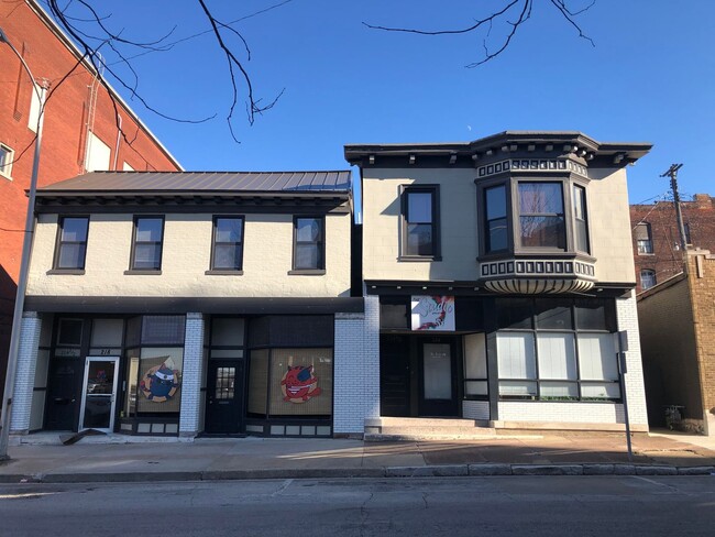 Building Photo - 214 N 6th St Unit 214 1/2 N 6th