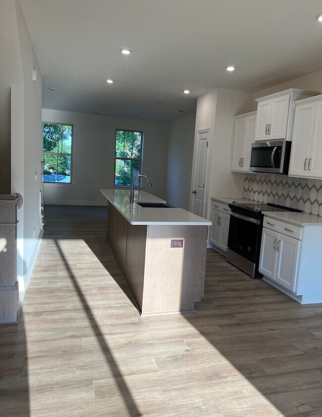 120 Judson Ave Townhome For Rent in Charlotte, NC