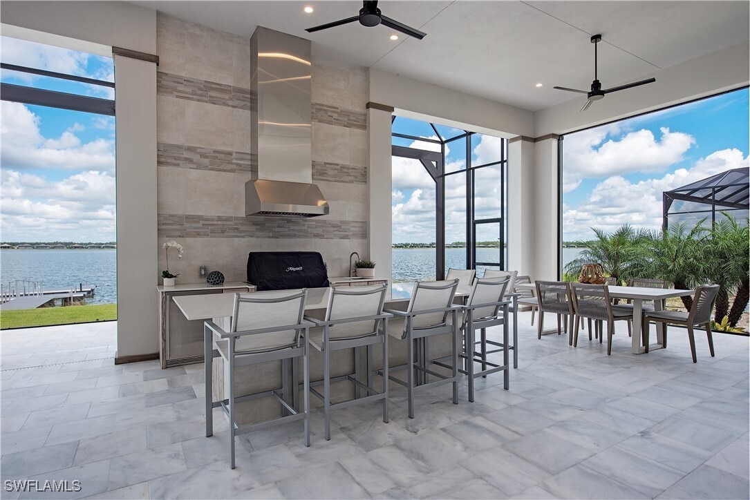 Photo - 18354 Blue Eye Loop