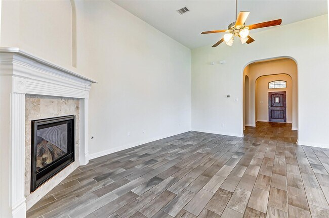 Photo - 7731 Deep Green Dr