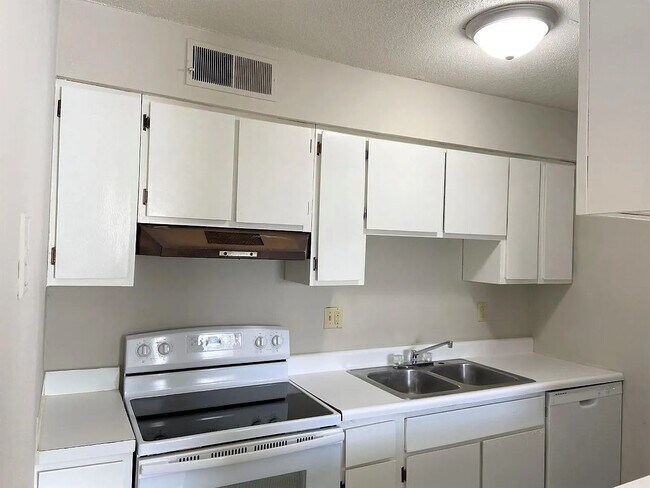 Photo - 204 21st Ave Pl