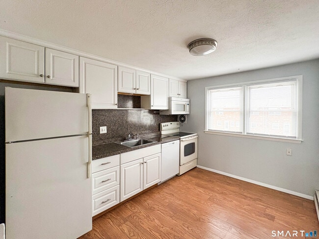 Photo - 53 Hiltbrand Rd Unit APT 3-10