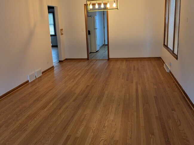 Photo - 4947 N Mason Ave