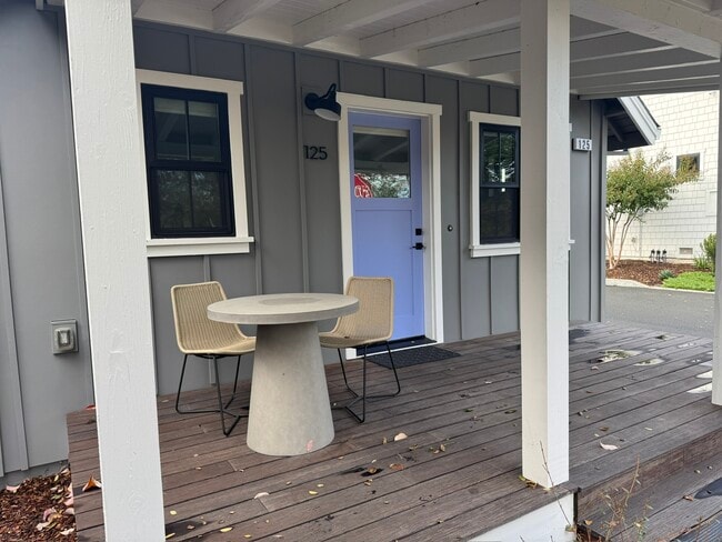 Photo - 125 Kennedy Ln