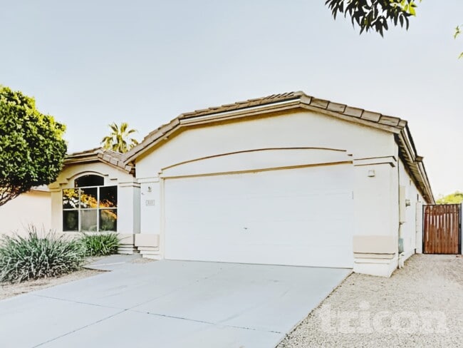 Building Photo - 3021 S Woodruff