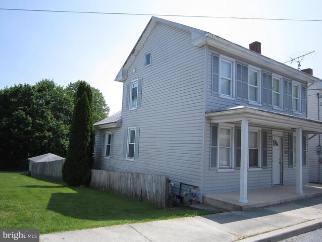 Building Photo - 21 N Main St Rental