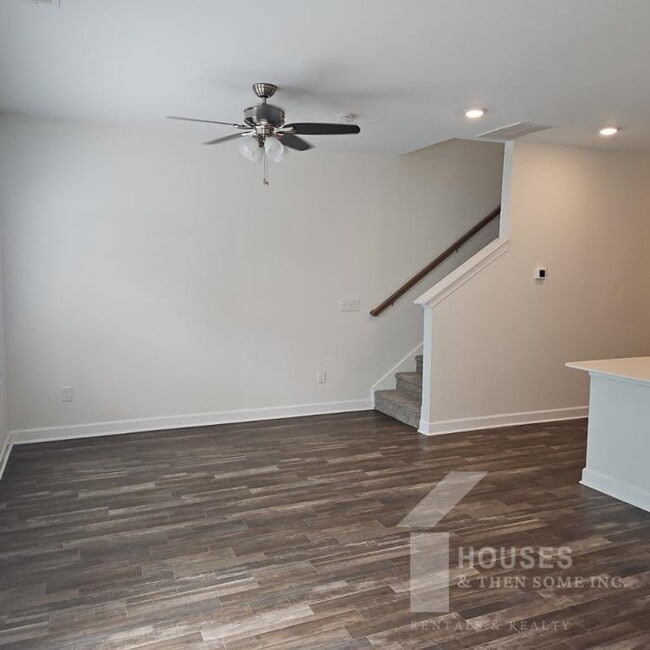 Photo - 614 Reese Ln