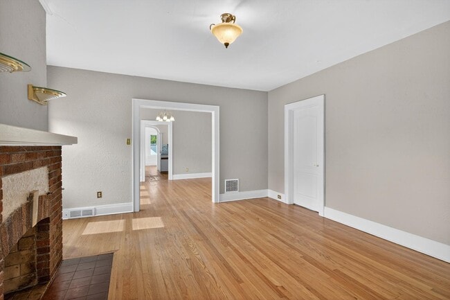 Photo - 258 Hickok Ave