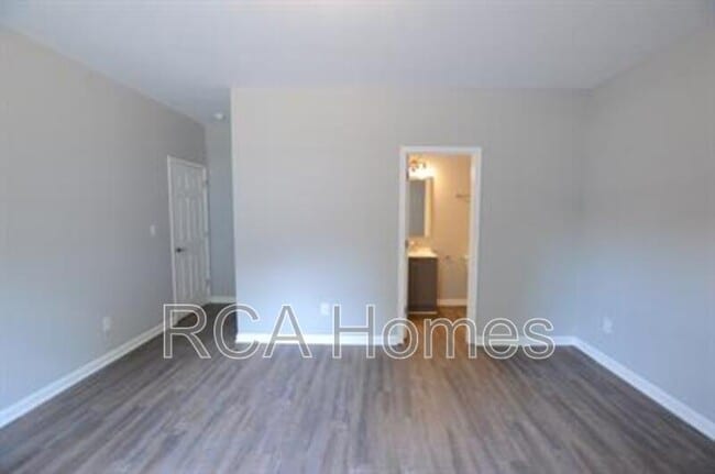 Building Photo - 3501 N Illinois St Unit 2