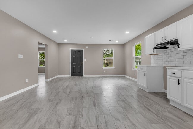Photo - 3480 Vernon Ave
