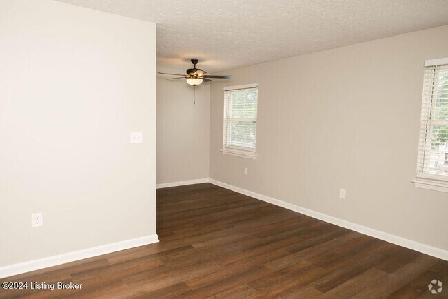 Building Photo - 4303 Landside Dr Unit 16 Rental