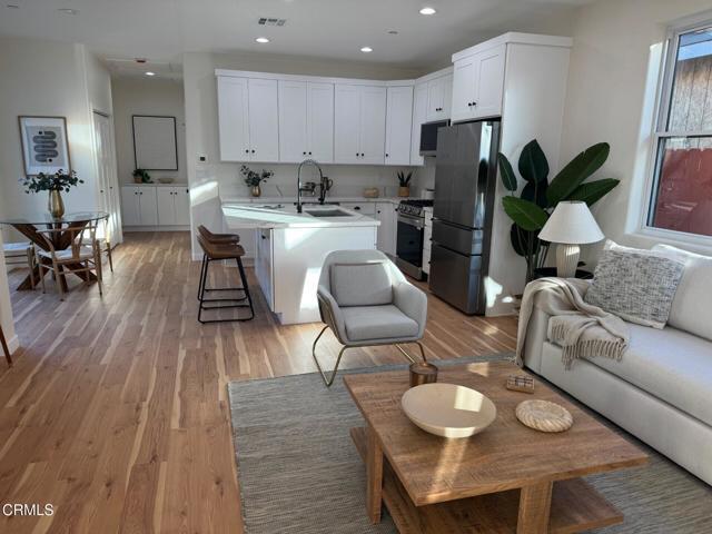 Photo - 1160 W 1st St