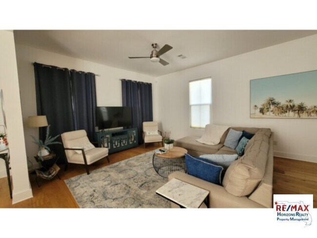 Photo - Fully Furnished Historic East Hill Cottage