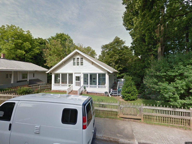 Photo - 138 N Sunset Dr House