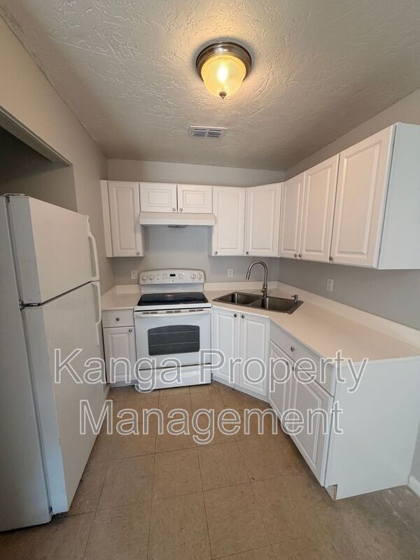 Photo - 529 14th St Unit E