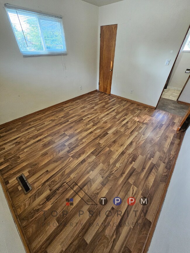 Photo - 1 Bedroom | 1 Bathroom Upper-Level Unit in... Unidad B