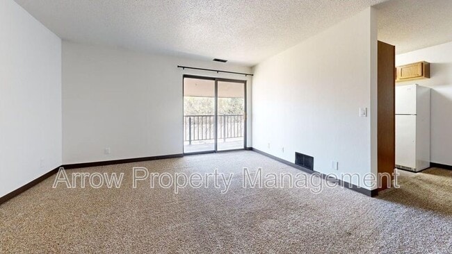 Building Photo - 201 E Arbor Ave