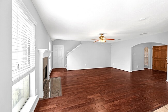 Photo - 3102 Millers Oak Ln