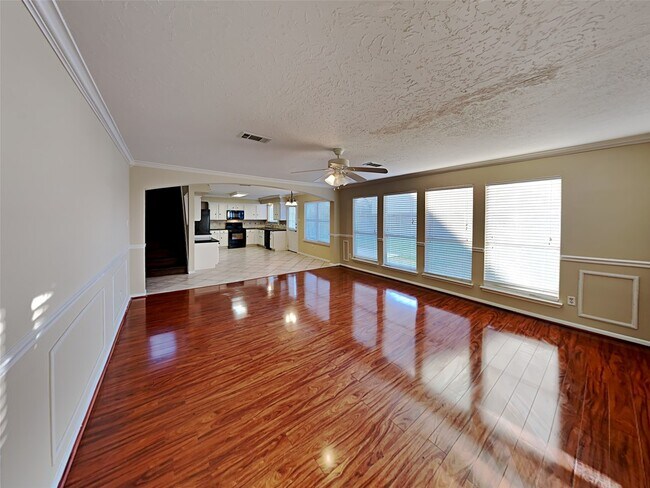 Photo - 4422 Hardwood Glen Dr