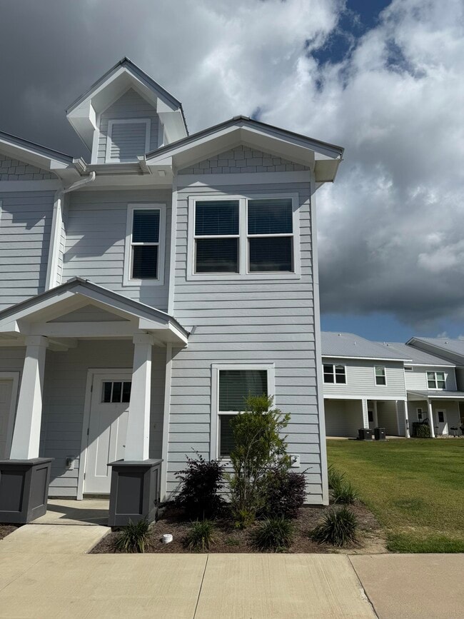 Photo - 202 Date Palm Ln Townhome