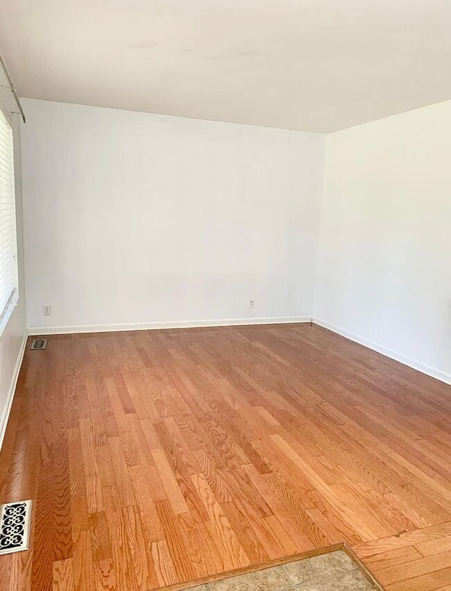 Photo - House in quiet Silverdale neighborhood