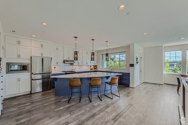 Building Photo - 26658 NE Walden Way Rental