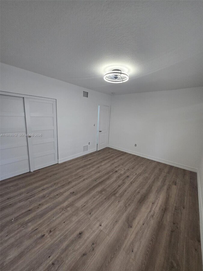 Photo - 1701 N Treasure Dr Unit 5