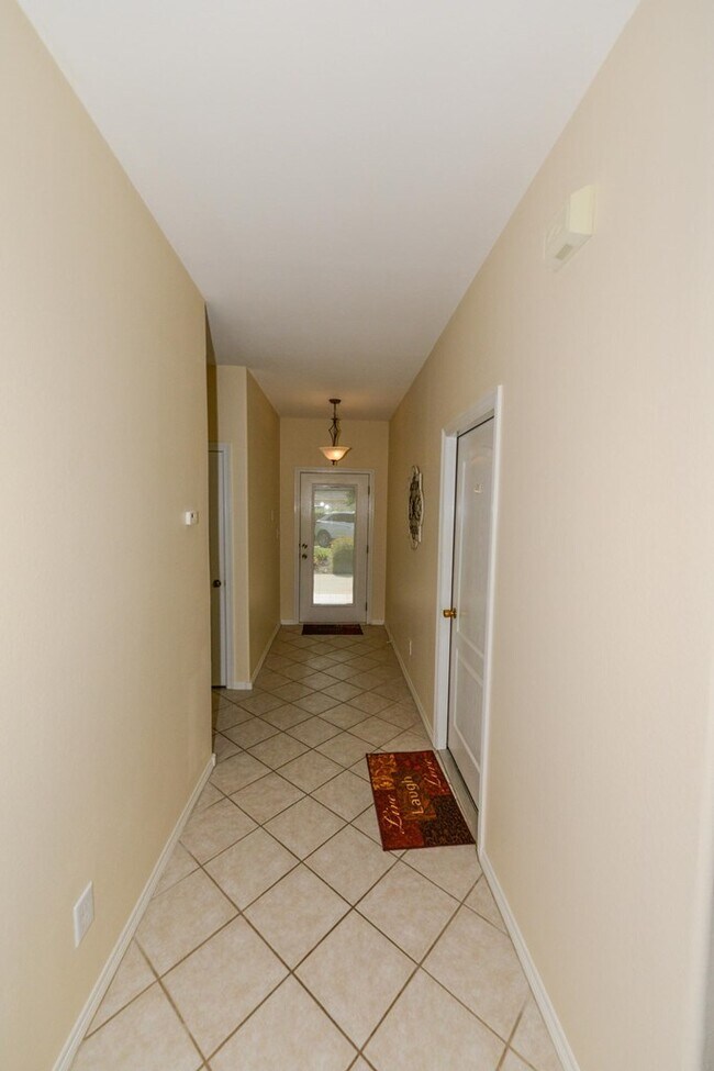 10 Golf House Rd