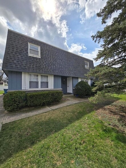 Photo - 501 W Farragut St Townhome